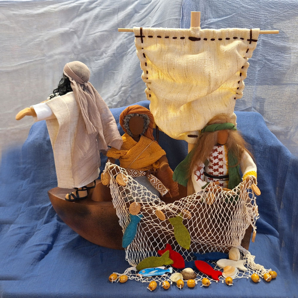 Gesamtset "Jesus im Sturm" - Jesus & 2 Apostel & Segelschiff & Fischernetz & Fisch im Korb & 3 Meter Gaze